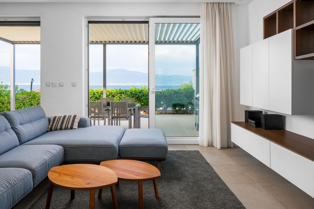Acadia Beach Villas & Apartments Slatine Dış mekan fotoğraf