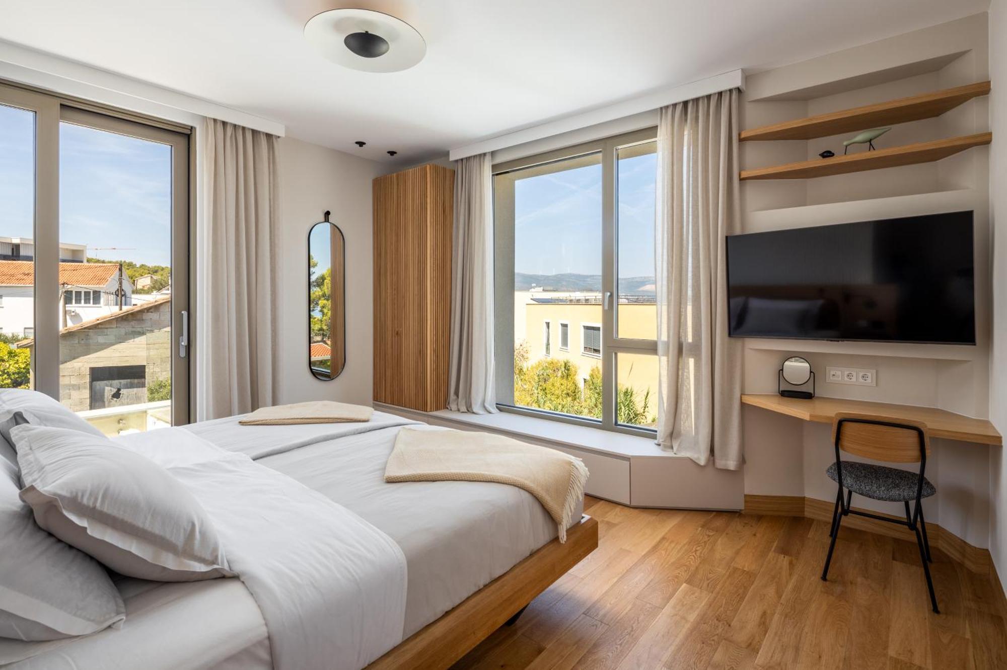 Acadia Beach Villas & Apartments Slatine Dış mekan fotoğraf
