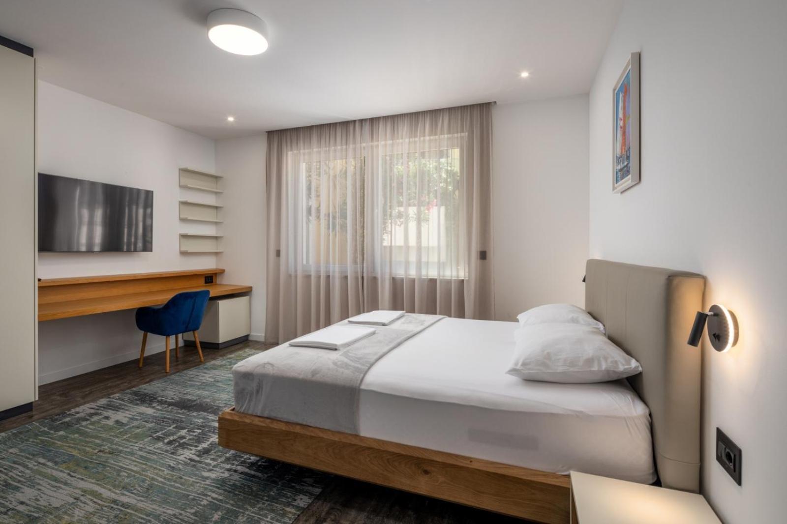 Acadia Beach Villas & Apartments Slatine Dış mekan fotoğraf