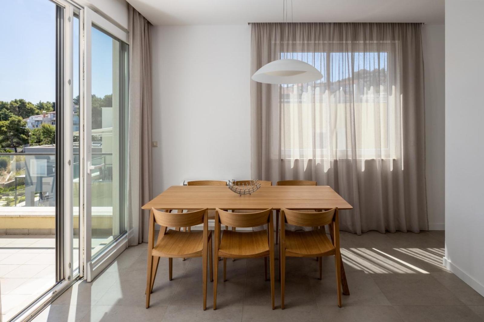 Acadia Beach Villas & Apartments Slatine Dış mekan fotoğraf