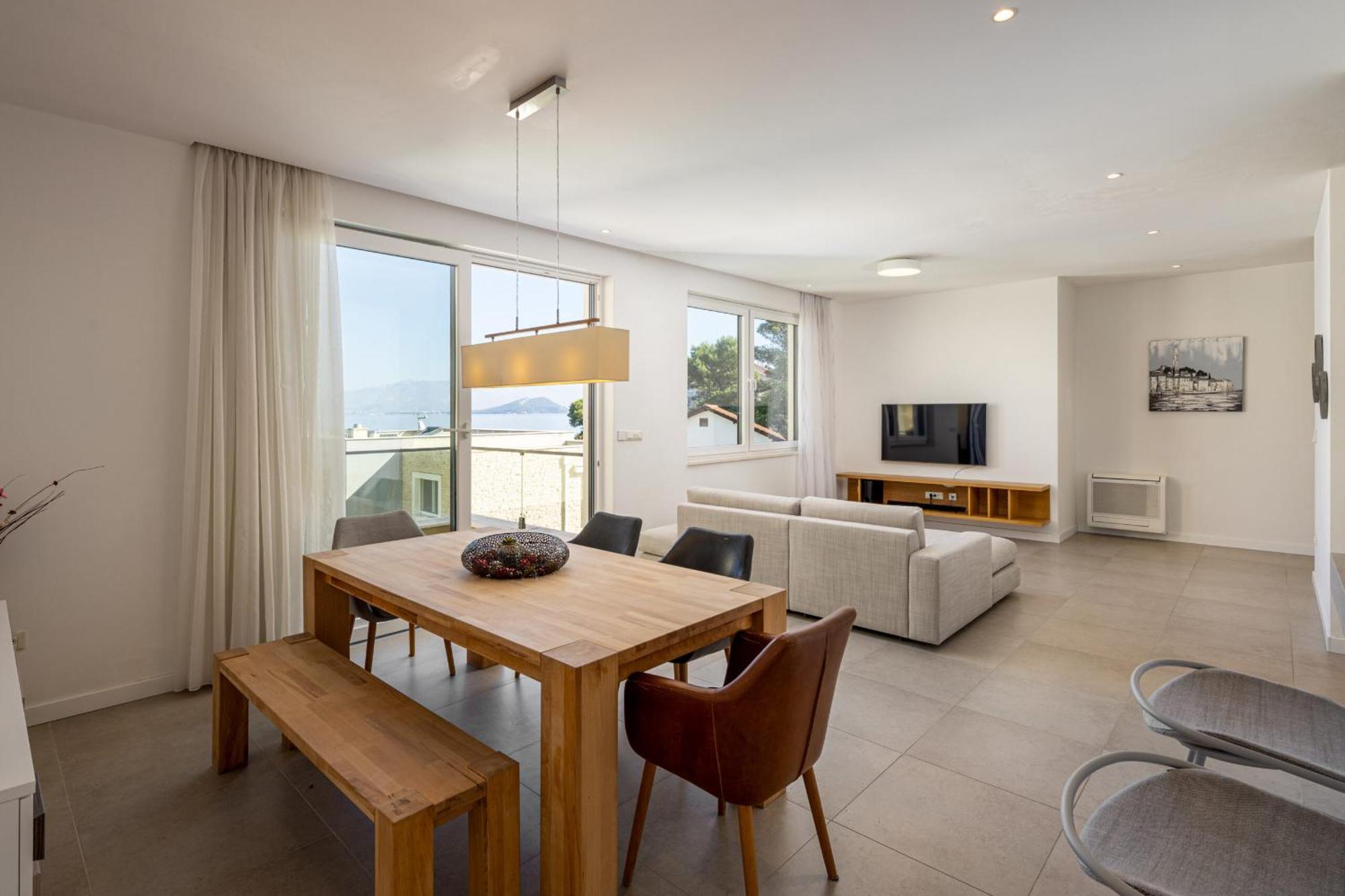 Acadia Beach Villas & Apartments Slatine Dış mekan fotoğraf